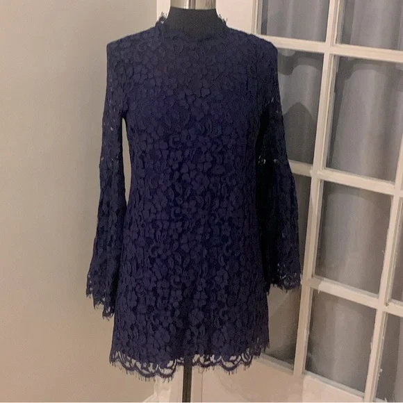 ENDLESS ROSE dress lace - Picture 1 of 7